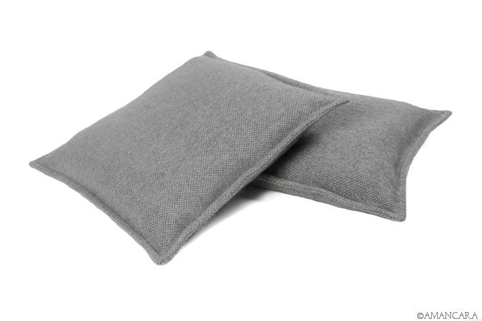 DOLMAN CASHMERE CUSHION COVER- LIGHT GREY