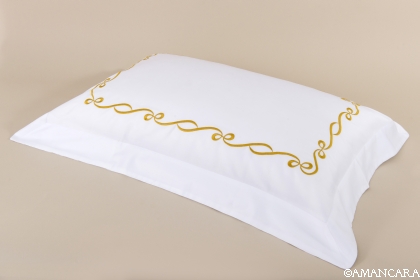 GOLDEN RINGLET PILLOWCASE