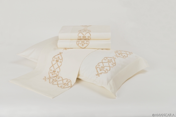 ILARIA BED SET