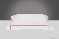 LARICE PILLOWCASE RED