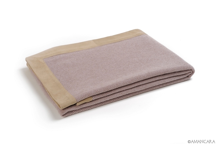 LAUSANNE CASHMERE THROW- LILAC