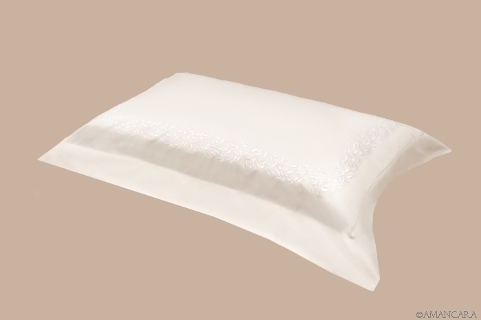 VITTORIA PILLOWCASE WHITE